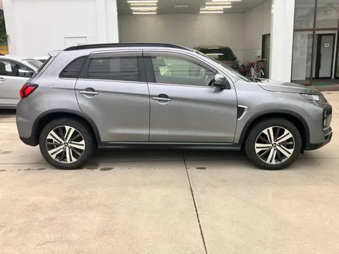 Mitsubishi RVR