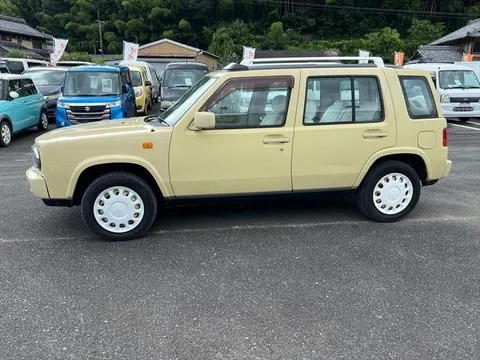 Nissan Rasheen