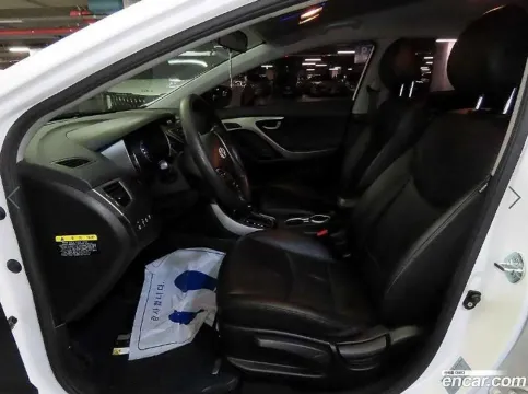 Hyundai Elantra (Avante)
