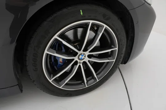 BMW BMW
