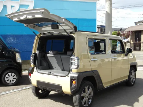 Daihatsu Taft
