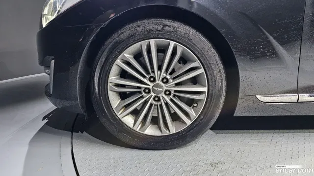 Genesis G90 (EQ900)