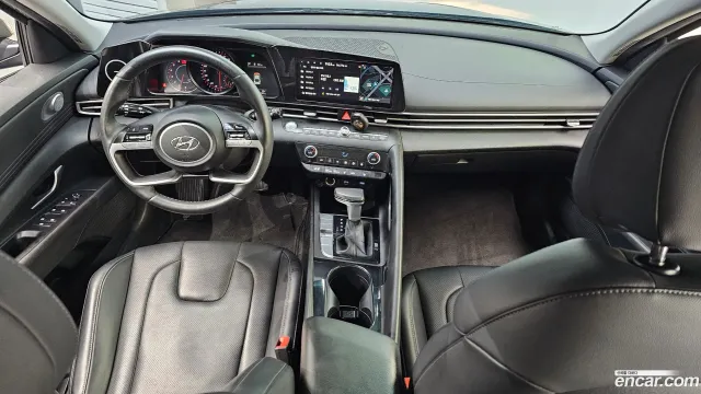 Hyundai Elantra (Avante)