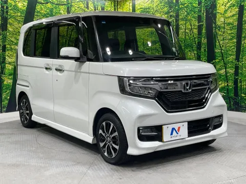 Honda N-BOX Custom