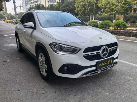 Mercedes-Benz Mercedes-Benz GLA