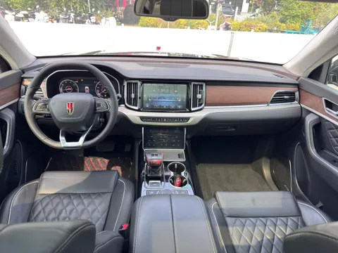 Hongqi HS7