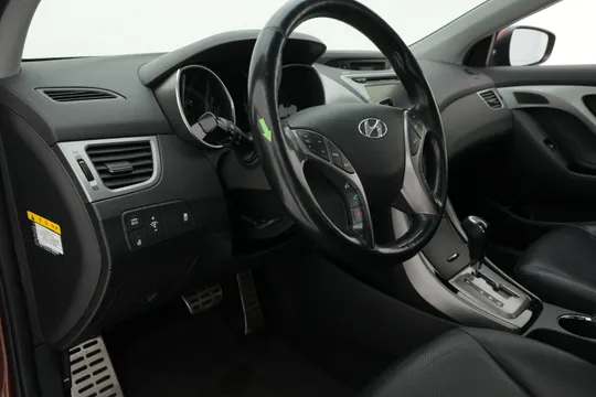 Hyundai Elantra (Avante)
