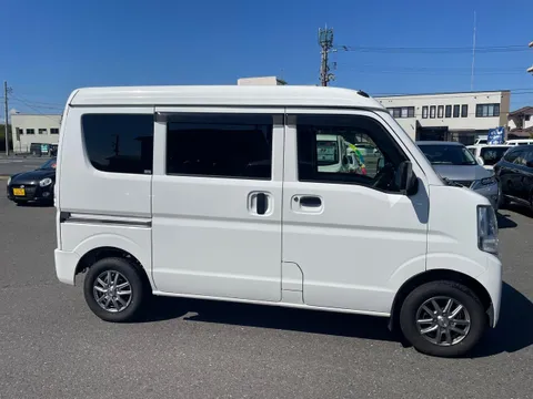 Nissan Clipper