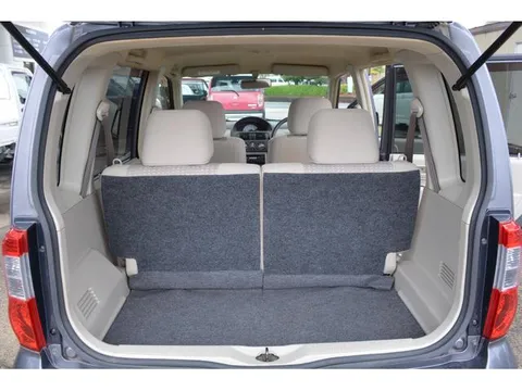 Nissan Otti