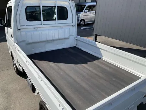 Suzuki Carry