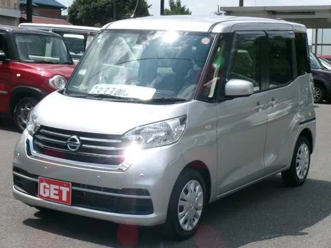 Nissan Dayz Roox