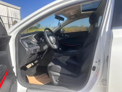 Changan Raeton CC