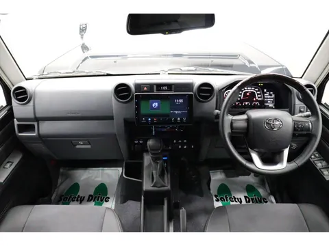Toyota Land Cruiser 70