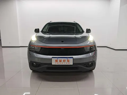 Lynk & Co 01