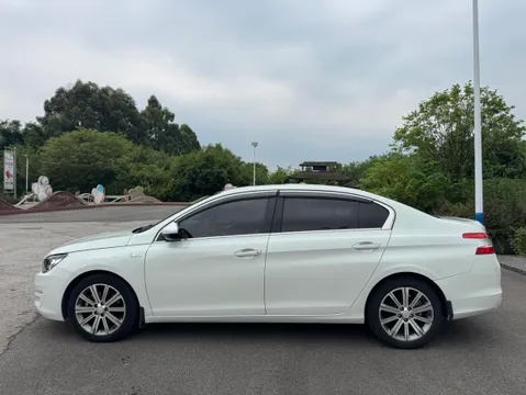 Peugeot 408