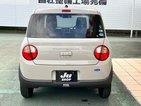 Suzuki Alto Lapin
