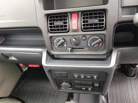 Nissan Clipper Truck