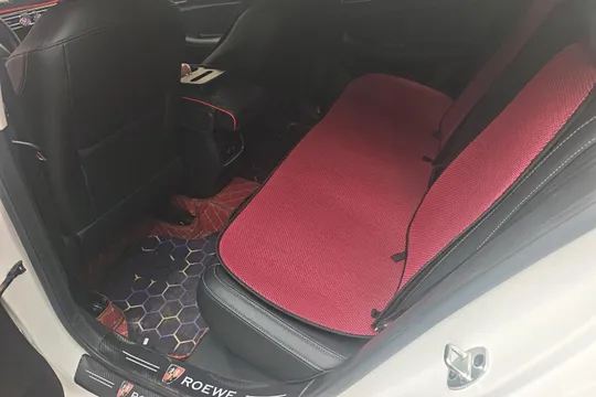 Roewe i5