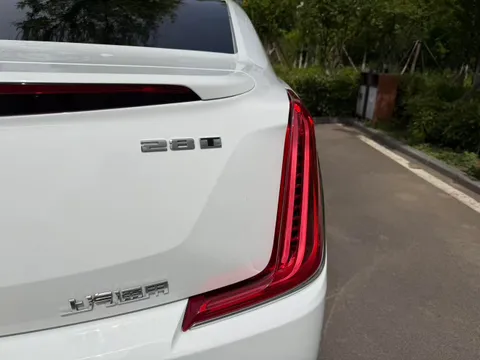 Cadillac XTS