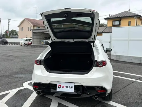 Mazda MAZDA3 Fastback