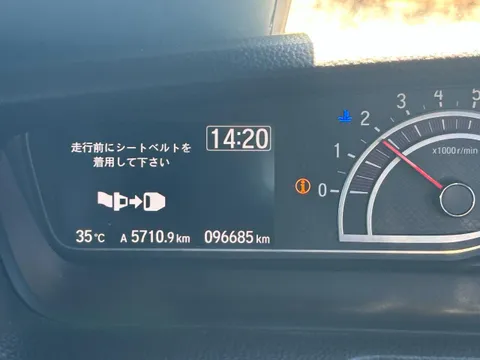 Honda N-BOX Custom