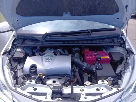 Toyota Yaris (Vitz)