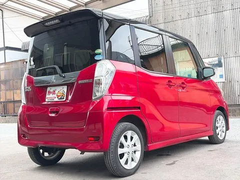 Mitsubishi eK Space Custom