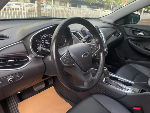 Chevrolet Malibu XL
