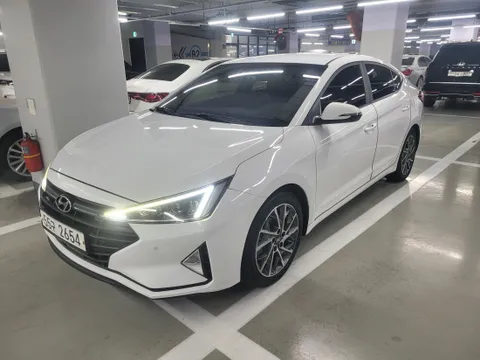 Hyundai Elantra (Avante)