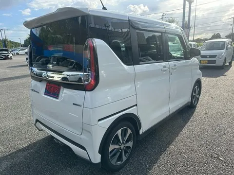 Mitsubishi eK X Space
