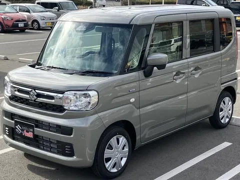 Suzuki Spacia