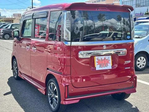 Suzuki Spacia Custom