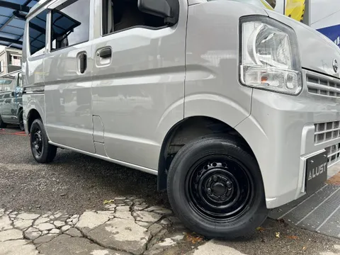 Nissan Clipper