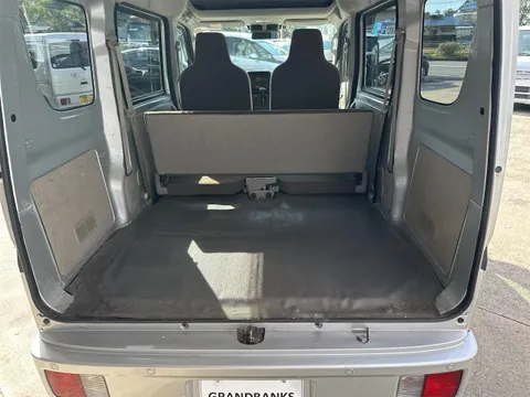 Nissan Clipper