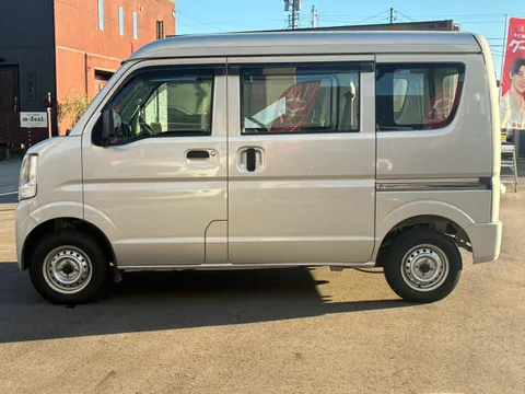 Nissan Clipper