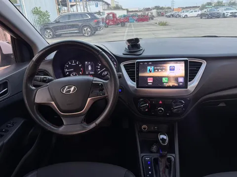 Hyundai Verna