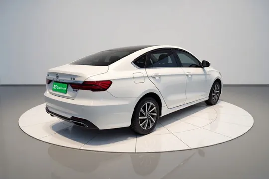 Geely Binray