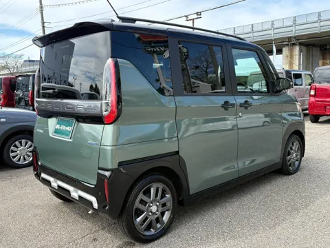 Mitsubishi Delica Mini