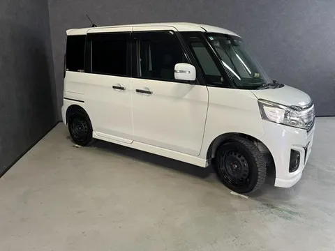 Suzuki Spacia Custom
