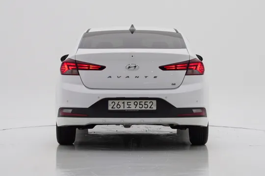 Hyundai Elantra (Avante)