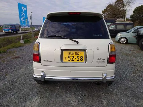 Daihatsu Mira Gino