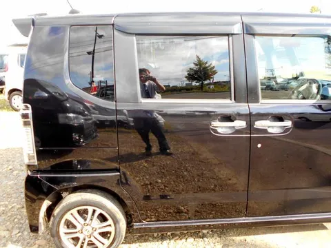 Honda N-BOX Custom