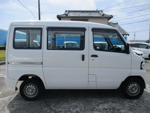 Nissan Clipper