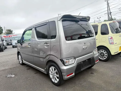 Suzuki Wagon R Stingray