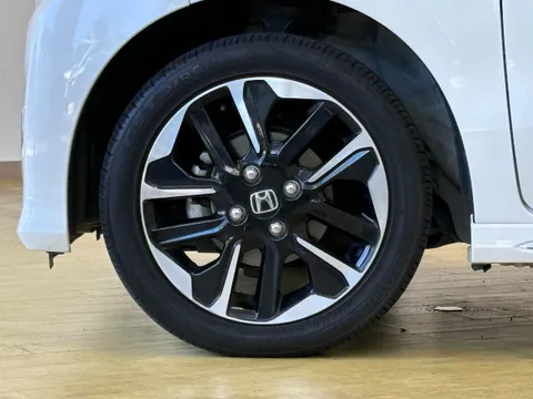 Honda N-WGN Custom