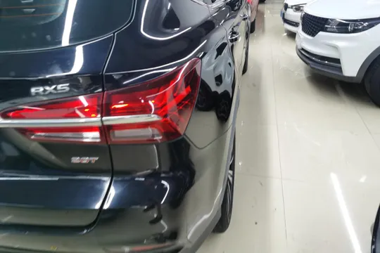 Roewe RX5