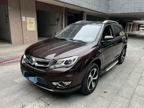 BYD S7