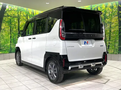Mitsubishi Delica Mini