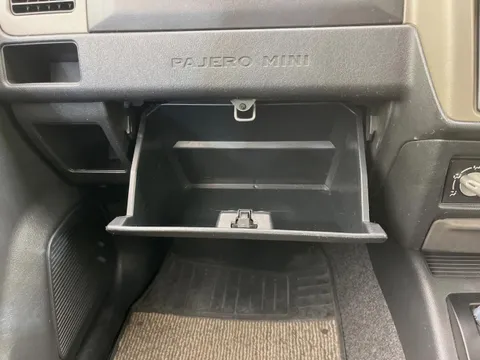 Mitsubishi Pajero Mini