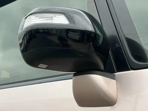 Honda N-BOX Plus